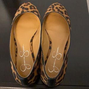 Jessica Simpson leopard flats